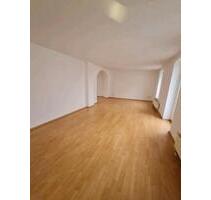4-Raum Wohnung - 1.100,00&nbsp;EUR Kaltmiete, ca.&nbsp; 110,00&nbsp;m&sup2; in Gera (PLZ: 07546) Alt-Bieblach