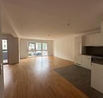 Moderne Drei-Zimmer-Wohnung mit Terrasse in Langen - Langen (Hessen)
