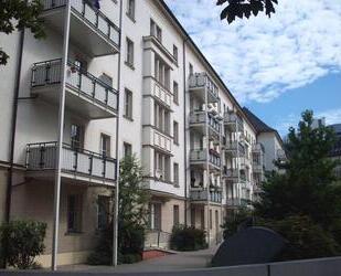 Attraktive 4-Raum-Wohnung mit Balkon - Chemnitz