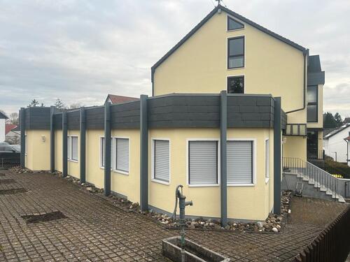 Foto - Haus 3 Zimmer, Küche, Bad, Eine Garage und Ein Carport Platz