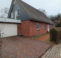 Haus mit zwei Wohneinheiten auf 587 m² Grundstück 25899 Niebüll