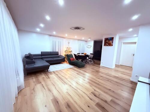 Foto - Moderne 4-Zimmer Wohnung mit großem Balkon & Terasse