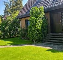 Großes freistehendes Zweifamilienhaus 245 qm Wohnfläche 9 Zimmer - Berlin Spandau
