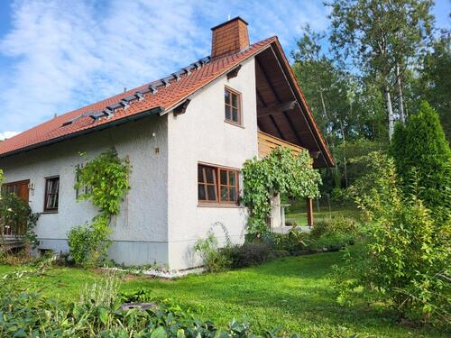 Foto - Idyllisches Zweiparteienhaus - 349.000,00 EUR Kaufpreis,