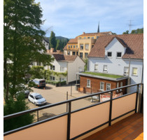 Ansprechende, helle 4-Zimmer Wohnung mit 2 Balkons in Reichenbach - Reichenbach an der Fils