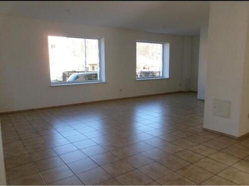 Foto - Helle, großzügige und barrierearme 2-Zi. Erdgeschosswohnung