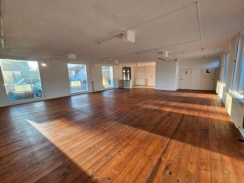 Foto - Gewerbe (Lager, Laden, Büro) zu vermieten