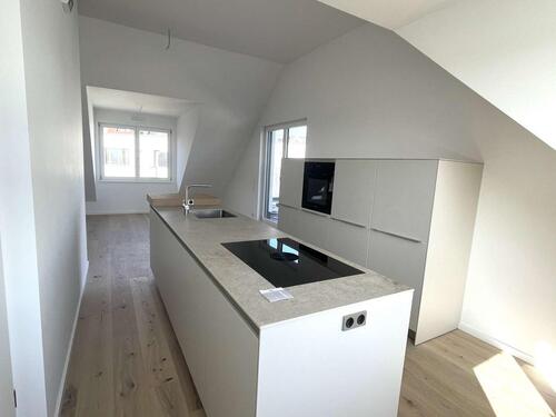 Foto - Dachgeschoßwohnung in Frankfurt am Main zur Miete