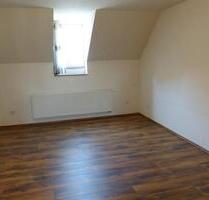 Große 4 Zimmer Wohnung mit Küche und Bad - Kaiserslautern Engelshof