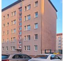 2 ZKB 2 Raum wohnung zu vermieten balkon - Mücheln (Geiseltal)