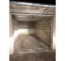 Garage zum Mieten - 110,00&nbsp;EUR Miete, in Köln (PLZ: 51067) Mülheim