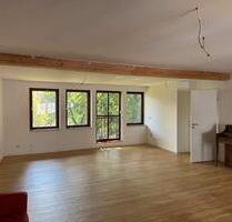 Charmantes Studio mit Blick über das Elbtal – direkt am Anger in Altkötzschenbroda - Radebeul