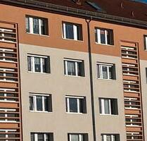 Ruhig gelegene 2-Raumwohnung mit EBK +Balkon und Bad - Lichtenstein (Sachsen)