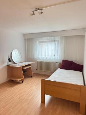 Foto - Mobileres Zimmer (16qm) mit separatem Bad und seperater Küche