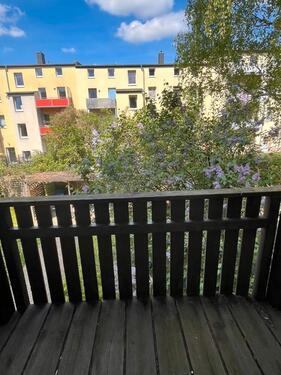 Foto - helle 2-Raum-Wohnung mit Balkon und Tageslichtbad