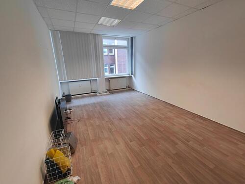 Foto - Lichtdurchflutete Bürofläche im 2. OG – 120 m² mit flexibler Mietdauer & 2 Stellplätzen