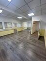 Foto - Helle Bürofläche mit 210m² im 1.OG - 7 Räume - 247 Zugang