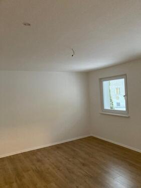 Foto - Neu renovierte EG Wohnung mit kleiner Terasse