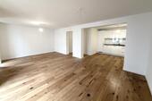 Foto - Moderne 2-Zimmer-Wohnung in hochwertigem Neubau mit Terrasse & Stellplatz