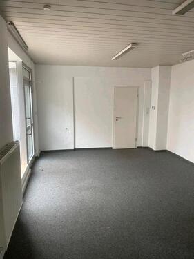 Foto - Gewerberäume zu vermieten - 750,00 EUR Kaltmiete,