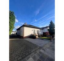 Bungalow zu vermieten - 1.700,00&nbsp;EUR Kaltmiete, ca.&nbsp; 190,00&nbsp;m&sup2; in Friedberg (Hessen) (PLZ: 61169)