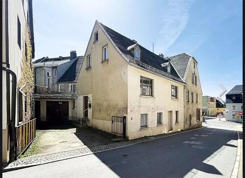 Foto - Einfamilienhaus in Wolkenstein - 99.000,00&nbsp;EUR Kaufpreis, ca.&nbsp; 182,00&nbsp;m&sup2;