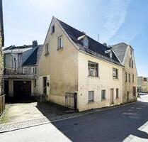 Einfamilienhaus in Wolkenstein - 99.000,00&nbsp;EUR Kaufpreis, ca.&nbsp; 182,00&nbsp;m&sup2; in Wolkenstein (PLZ: 09429)