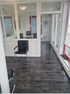 Foto - Grundstück mit Büro ideal für Autohandel Lagerfläche
