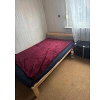 WG Zimmer zur vermieten - 550,00&nbsp;EUR Kaltmiete, ca.&nbsp; 16,00&nbsp;m&sup2; in Frankfurt am Main (PLZ: 60437) Bonames