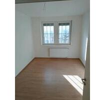 Helle 3 Zimmerwohnung zu vermieten im 1 OG mit Garage, Balkon - Linnich