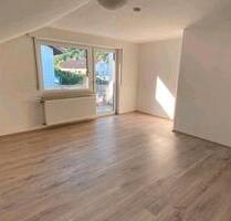 3 Zimmer DG Wohnung 80 qm in Beuren