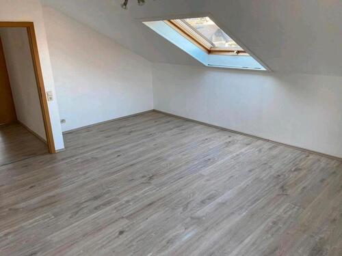 Foto - 3 Zimmer Dachgeschoßwohnung zur Miete in Beuren