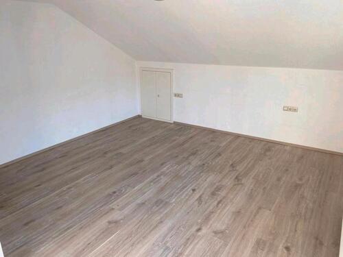 Foto - Dachgeschoßwohnung in Beuren zur Miete