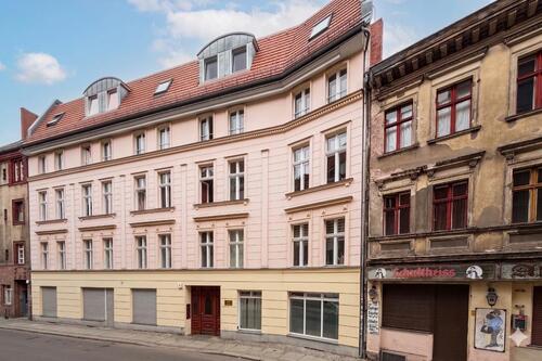 Foto - Provisionsfrei & Kernsaniert: 2-Zimmer Eigentumswohnung
