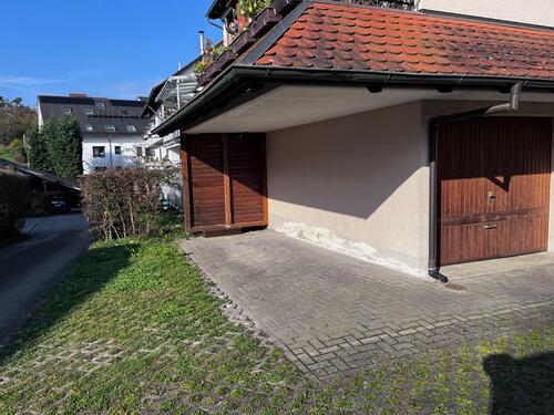 Foto - Offene Garage Überdachten Abstellplatz in KN-Dettingen
