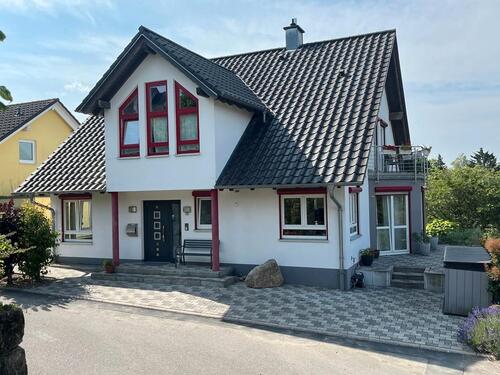 Foto - Freistehendes EFH mit Garten • 25 Min nach HD • Provisionsfrei