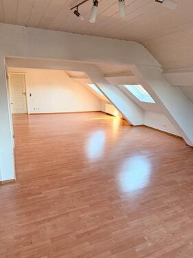 Foto - Wohnung zur Miete - 850,00&nbsp;EUR Kaltmiete, ca.&nbsp; 95,00&nbsp;m&sup2;