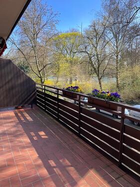 Foto - Top Lage am Park: 2-Zimmer-Wohnung mit großem Balkon & Garage