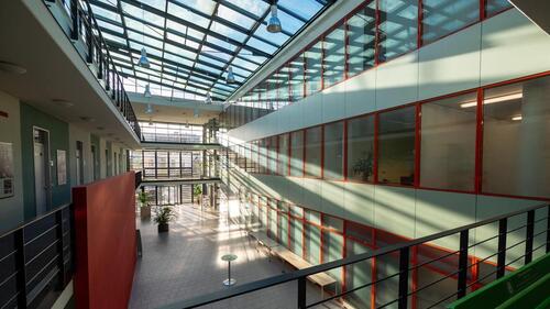 Foto - Ansprechende Büroflächen in einem modernen Bürogebäude