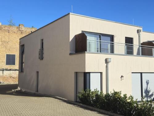Foto - 3-Zimmer-Dachgeschosswohnung mit cleverem Stauraum, Terrasse und Stellplatz!