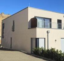 3-Zimmer-Dachgeschosswohnung mit cleverem Stauraum, Terrasse und Stellplatz! - Werder (Havel)