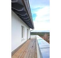 Moderne 3-Zimmer-Maisonette-Wohnung mit Balkon und Einbauküche - Niedereschach