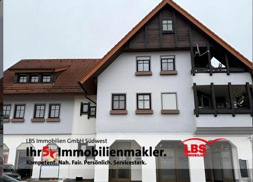 Foto - Mehrfamilienhaus mit Gewerbe in Wyhl am Kaiserstuhl