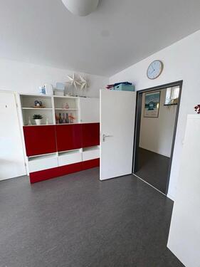 Foto - Praxisraum mit Wasseranschluss - 820,00 EUR Kaltmiete,