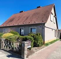 Liebevoll gepflegte Doppelhaushälfte auf teilbarem Grundstück - Kyritz