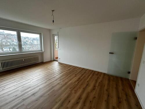 Foto - Erstbezug nach Modernisierung - 2-Zimmer-Wohnung mit Balkon in Si