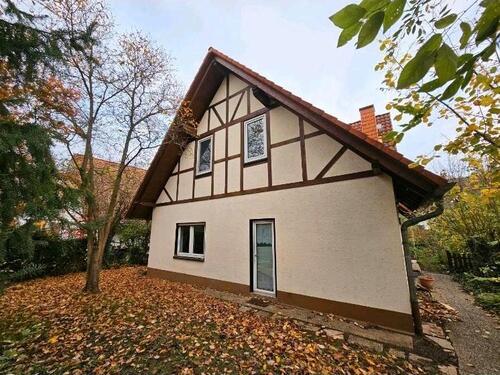 Foto - Einfamilienhaus mit Garage von privat