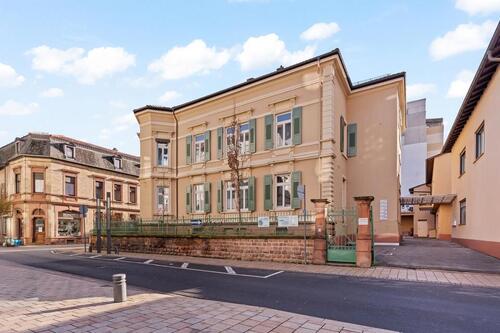 Foto - Etagenwohnung zur Miete in Neustadt an der Weinstraße