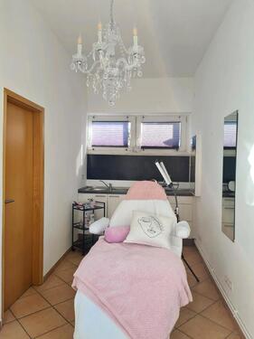 Foto - Kosmetikstudio möbliert - 5.000,00 EUR Kaltmiete, ca.  50,00 m²