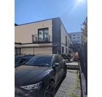 Außenstellplatz (mit Wallbox) - 150,00&nbsp;EUR Miete, in Berlin (PLZ: 12557) Treptow-Köpenick
